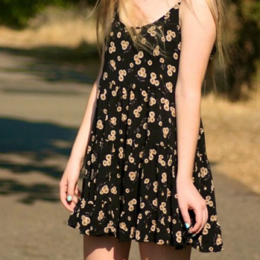 BRANDY MELVILLE JADA DRESS
